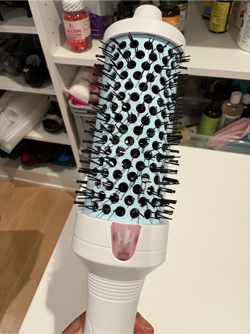 Mane “It’s Giving Body” Large Hot Round Brush (45mm/1.77”) – White, Item No. 100